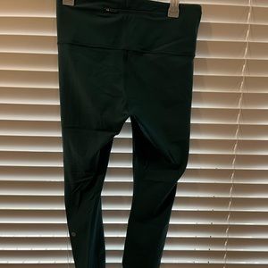 Lulu lemon leggings. Beautifully emerald/teal green color. Size 10.